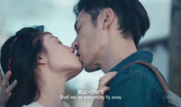 亲嘴视频,揭秘网络热传亲嘴视频背后的故事